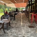 Cervecería El Rio Terraza & Grill // Piscina Natural de Hoyos 